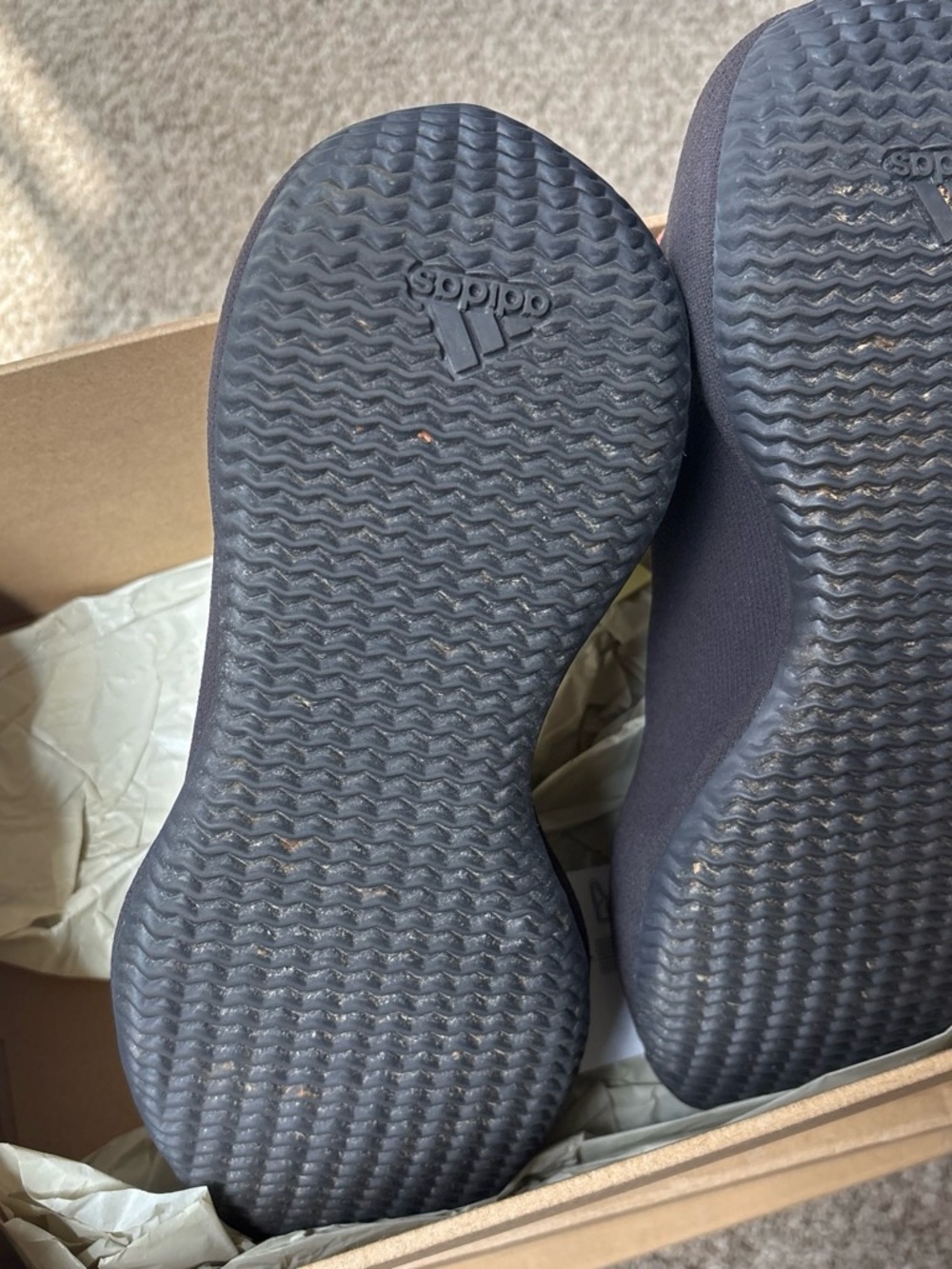 Yeezy Knit RNR Stone Carbon - Picture 4 of 4